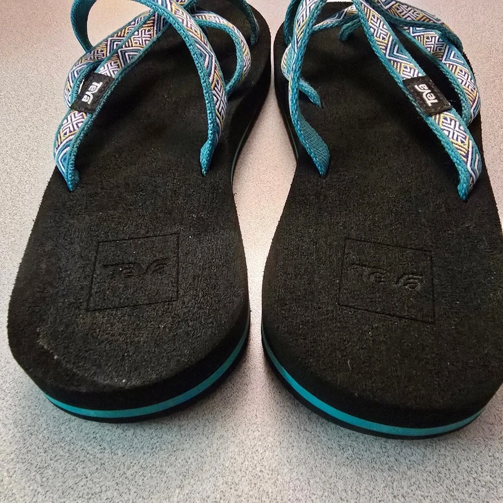Teva Olowahu Sandals Womens Size 8 Black Teal Geometric Strappy Flip Flops Mush